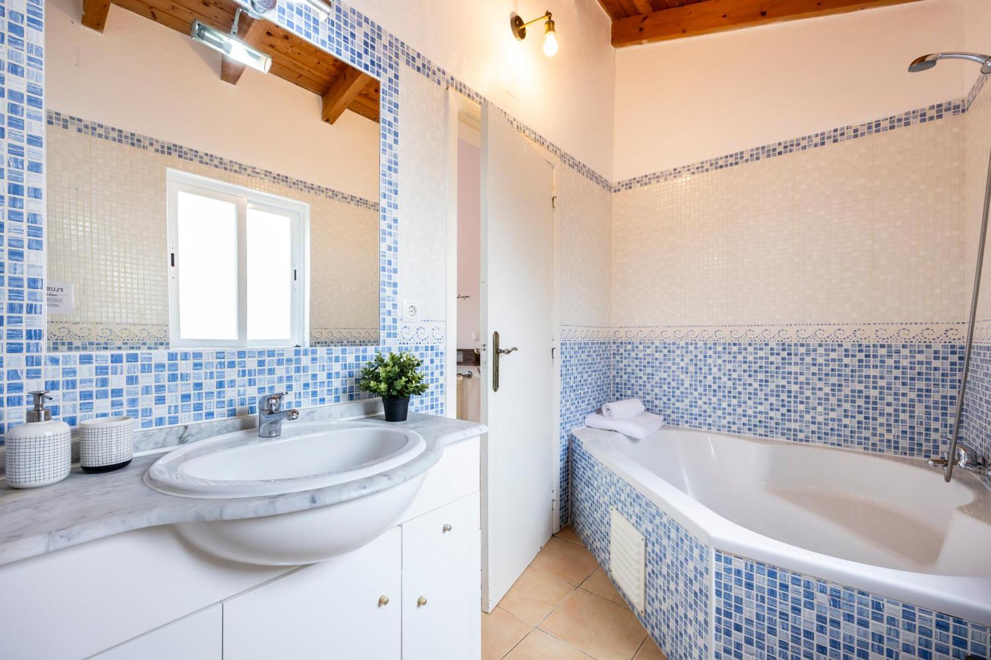 Anchorhouse Portugal Hotel อัลเจซูร์ ภายนอก รูปภาพ